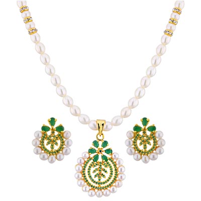 Elegant Pearl Pendant Set