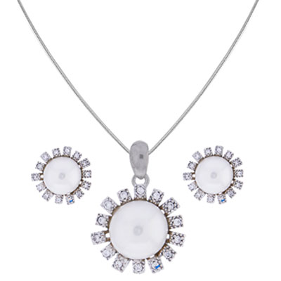 Attractive Cz Pendant Set