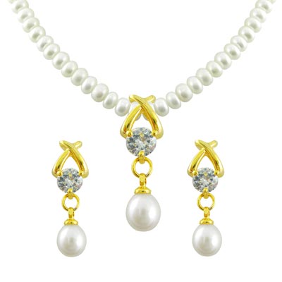 Arzina Pearl Set