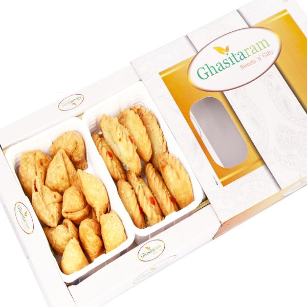 Holi Gifts Gujiya and Farsaan Samosa Hamper