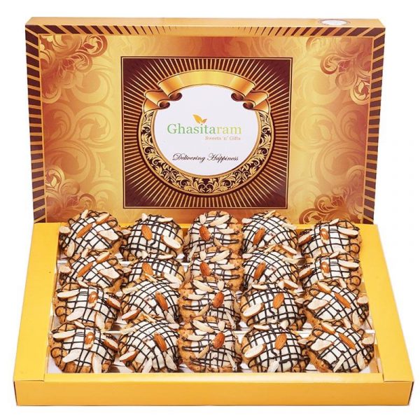 Chocolate Filled Chandrakala 800 gms