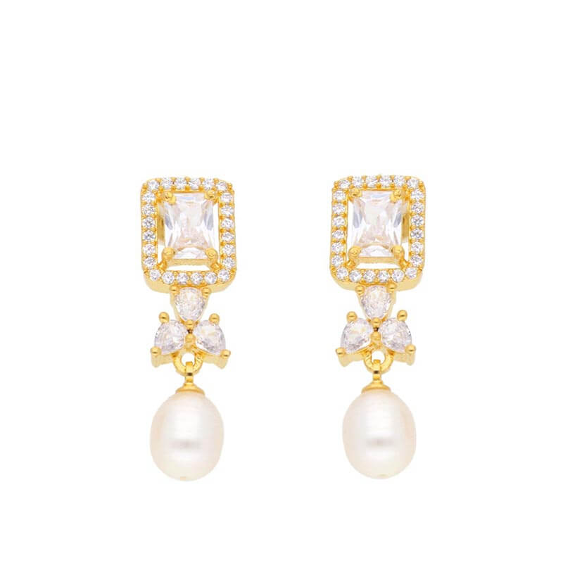 Hiya Pearl Earrings